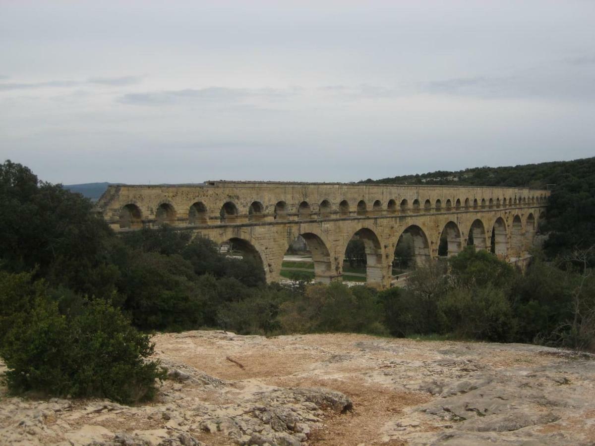 Villa La Petite Maison Robion en Luberon Exterior foto